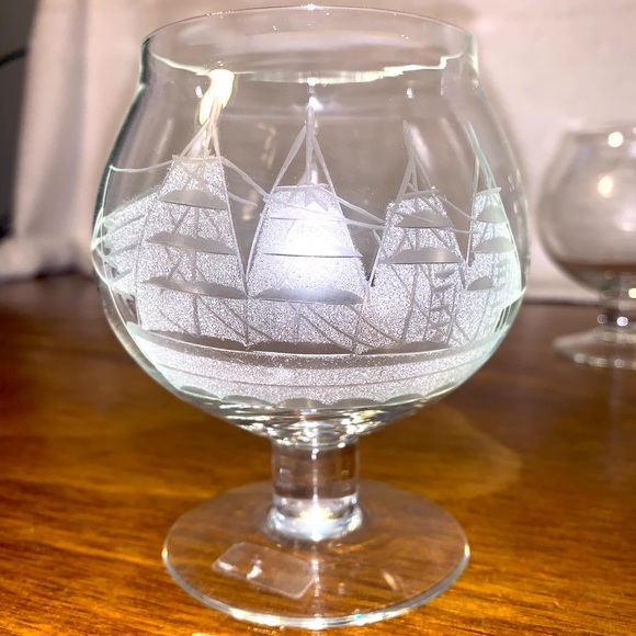 Toscany Etched Crystal Clipper Snifters Trio - Picture 2 of 3